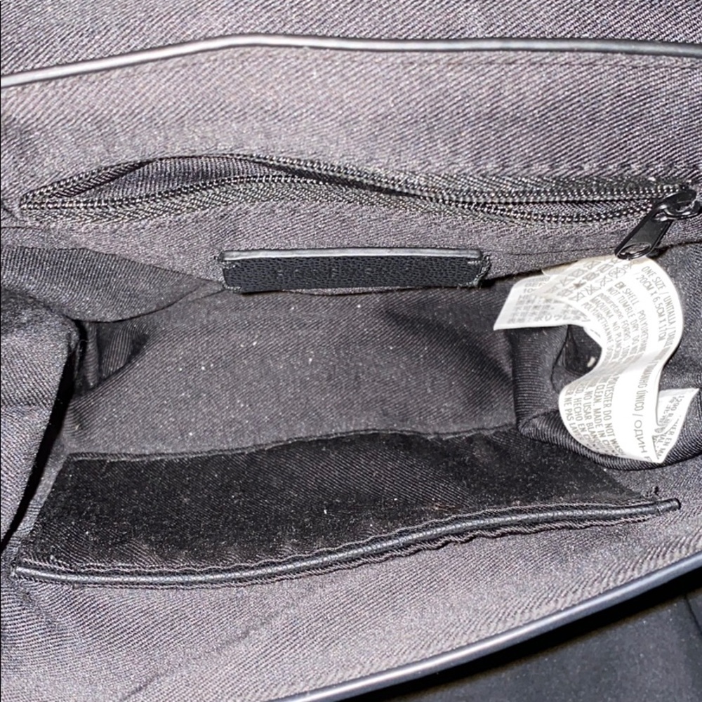 Purse - Picture 2 of 3